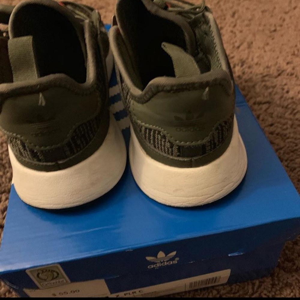 Adidas tennis shoes